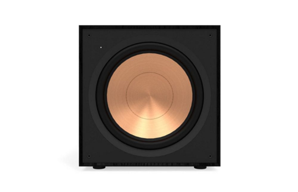 R-121SW woofers de polímero cristalino termoformado de cobre hilado renovados hacen que los últimos subwoofers Reference sean excepcionalmente livianos